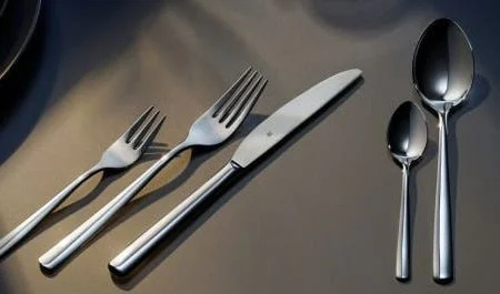 wmf890924